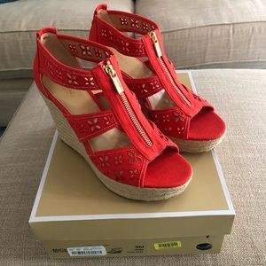 Michael Kors Damita Floral Wedge size 9